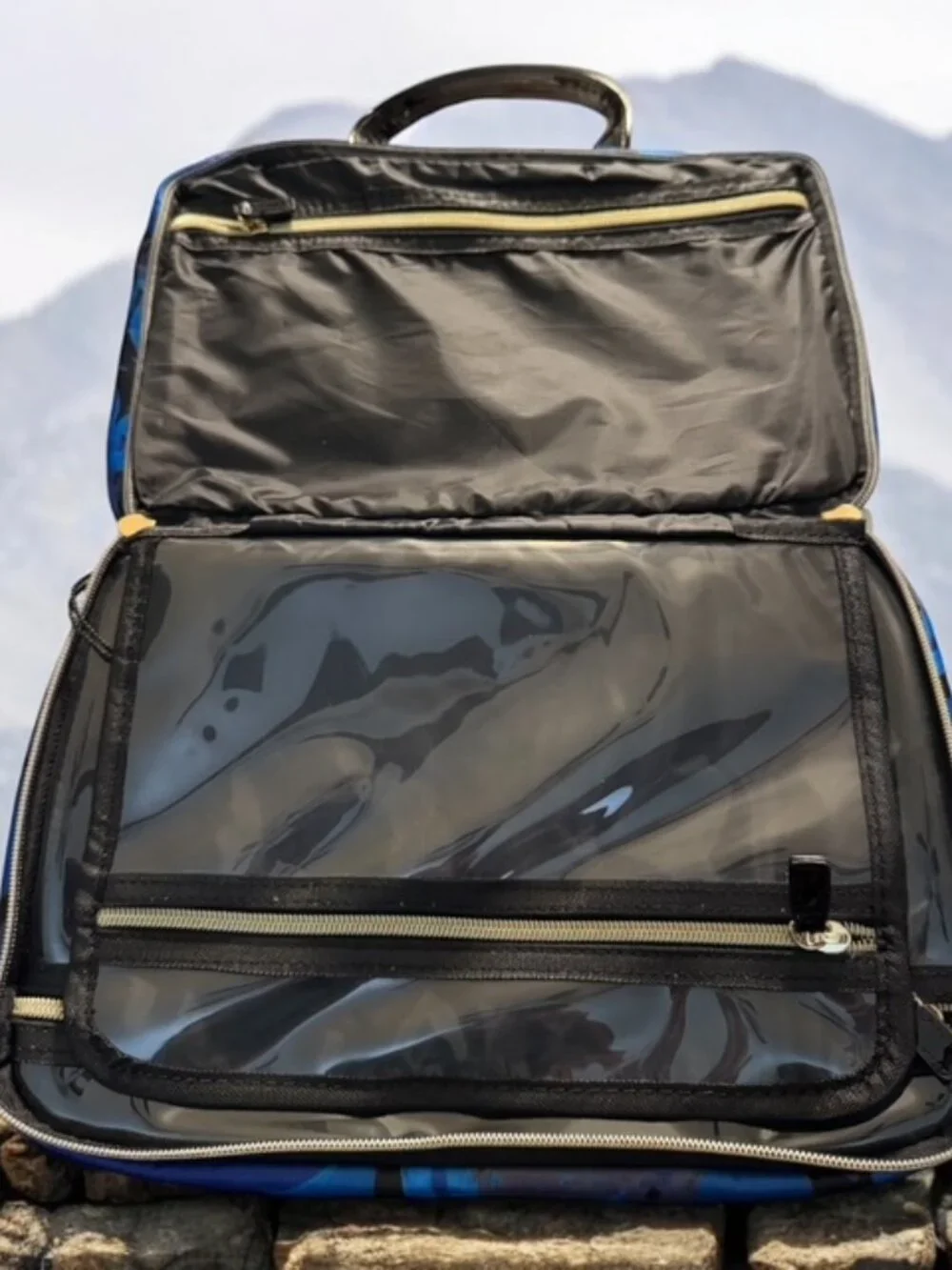 Kate Landry New Lg COSMETIC Multi compartments